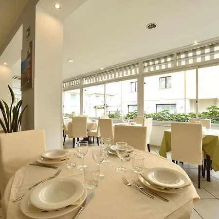 Hotel Ristorante La Marina 3*