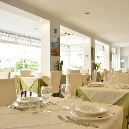 Hotel Ristorante La Marina San Bartolomeo Al Mare