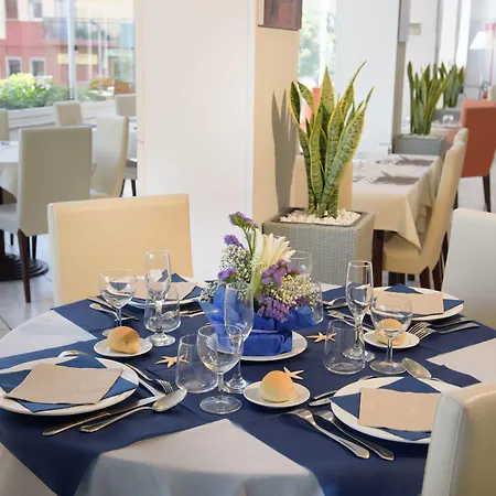 Ristorante La Marina Mhotelsgroup Hotel San Bartolomeo Al Mare
