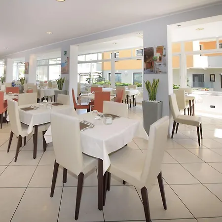 Hotel Ristorante La Marina 3*
