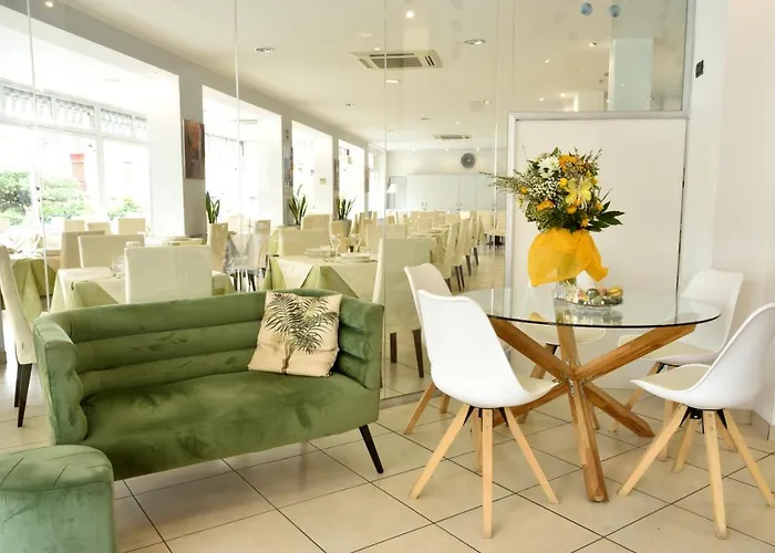 Отель Ristorante La Marina Mhotelsgroup Сан-Бартоломео-аль-Маре