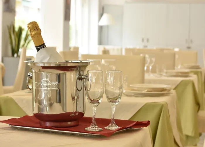 Отель Ristorante La Marina Mhotelsgroup Сан-Бартоломео-аль-Маре