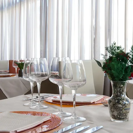 Ristorante La Marina Mhotelsgroup Hotel 3*