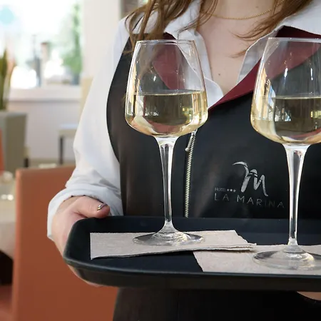 Ristorante La Marina Mhotelsgroup Otel San Bartolomeo Al Mare
