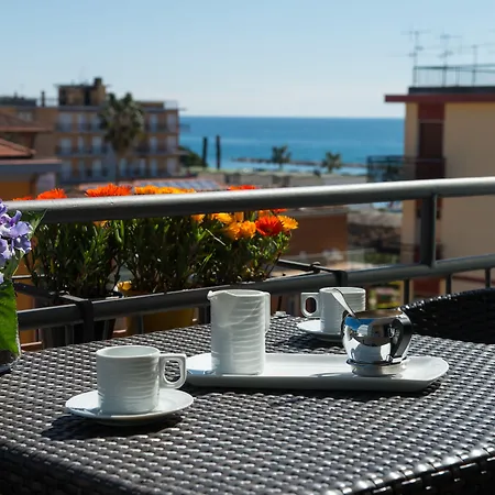 Ristorante La Marina Mhotelsgroup 3* Сан-Бартоломео-аль-Маре