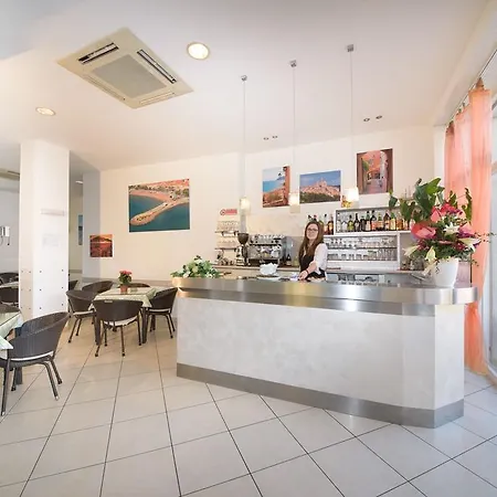 Ristorante La Marina Mhotelsgroup Hotell San Bartolomeo Al Mare