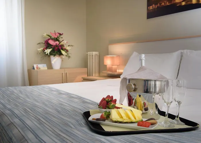 Ristorante La Marina Mhotelsgroup Hotel San Bartolomeo Al Mare