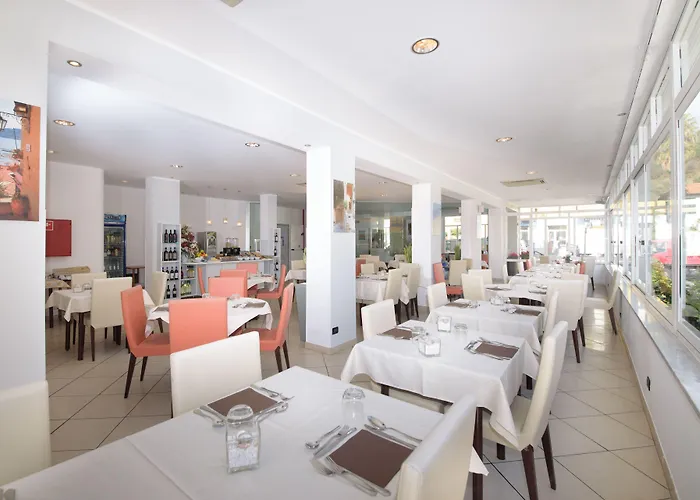 Hotel Ristorante La Marina San Bartolomeo Al Mare