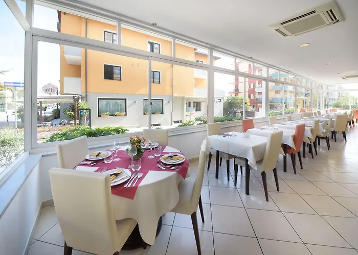 Ristorante La Marina Mhotelsgroup Hotel San Bartolomeo Al Mare